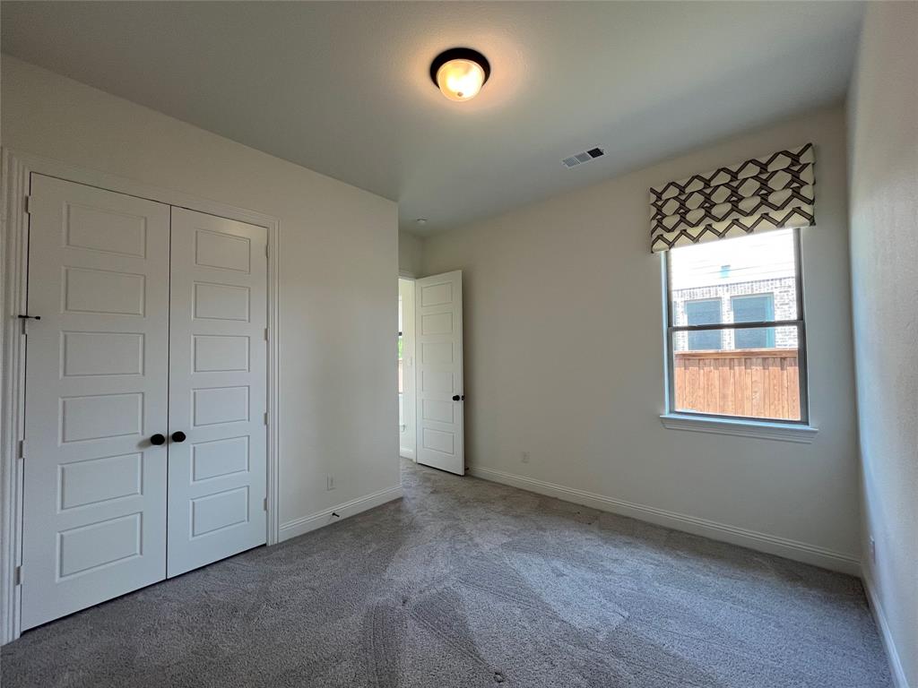2403 Royal Dove Lane Property Photo 21