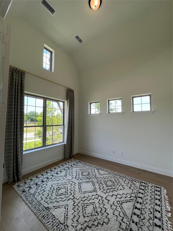 2403 Royal Dove Lane Property Photo 23