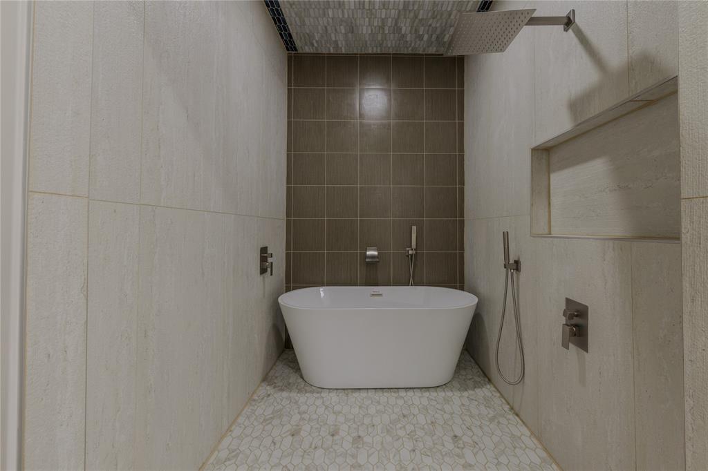 2908 Bliss Meadows Drive Property Photo 14