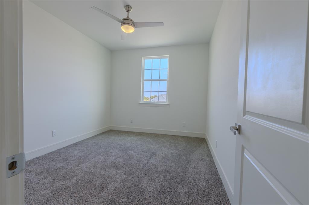 2908 Bliss Meadows Drive Property Photo 23