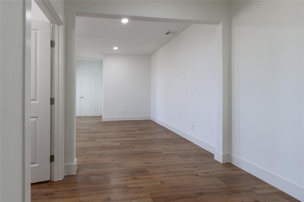 2908 Bliss Meadows Drive Property Photo 24