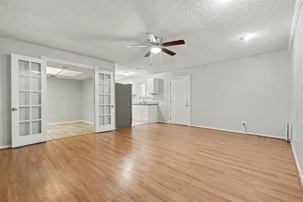 8810 Miami Drive Property Photo 7