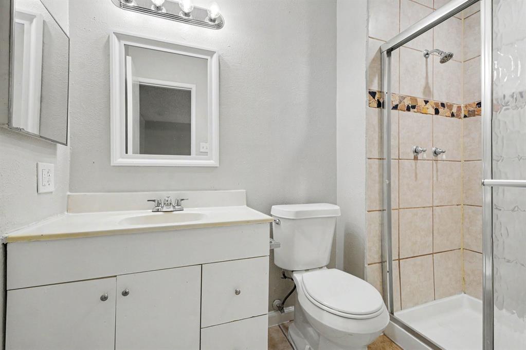 8810 Miami Drive Property Photo 15