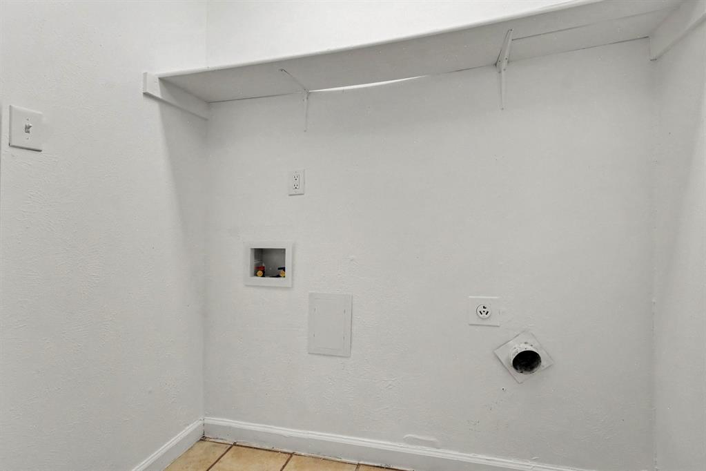 8810 Miami Drive Property Photo 22