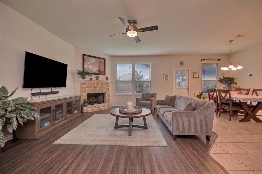 8105 Kurgan Trail Property Photo 6
