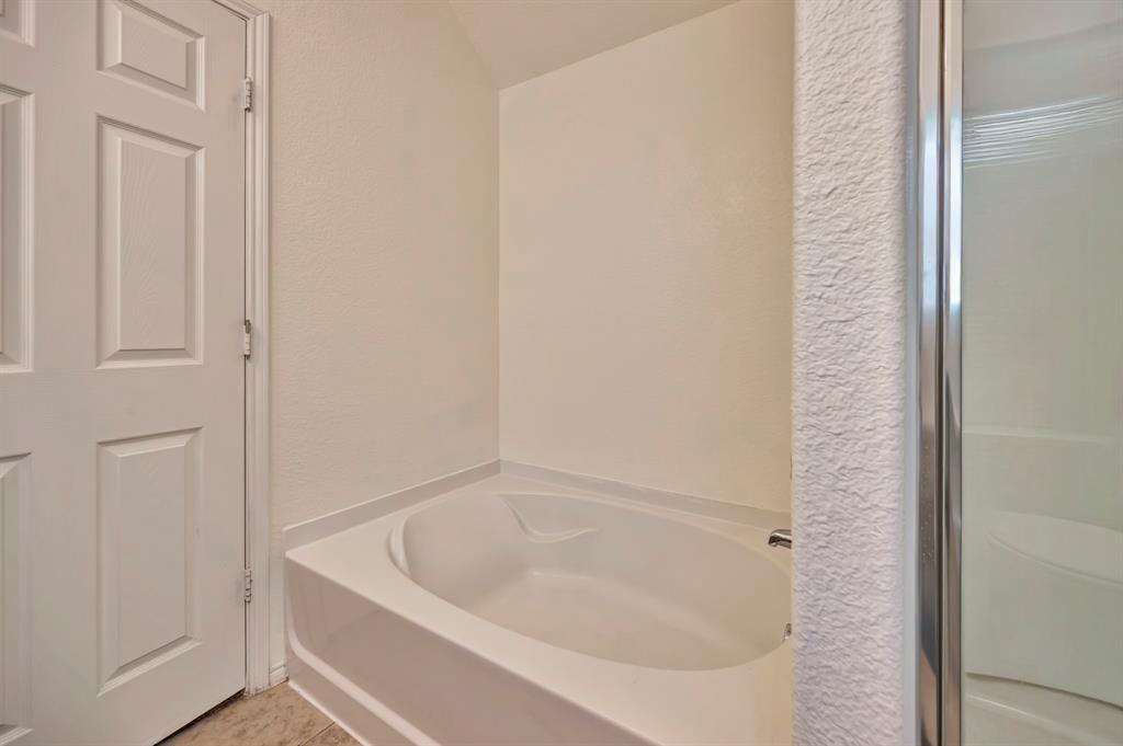 8105 Kurgan Trail Property Photo 18