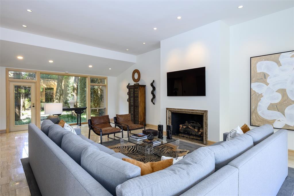 12 Royal Way Property Photo 14