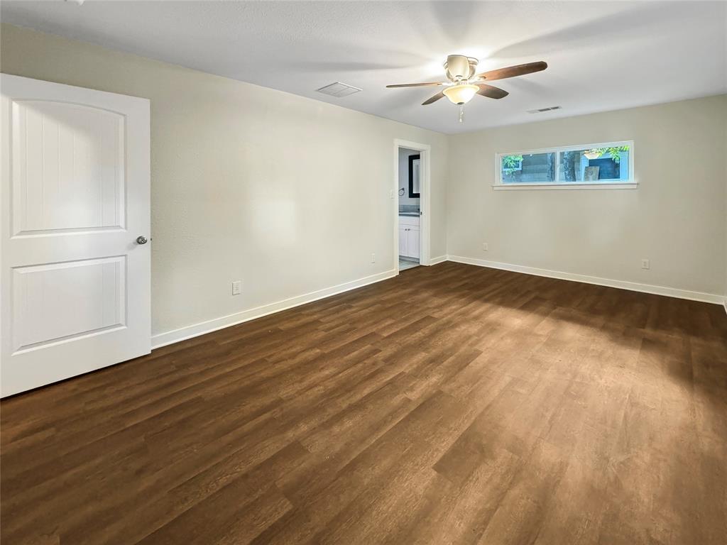 825 W Nelson Street Property Photo 9