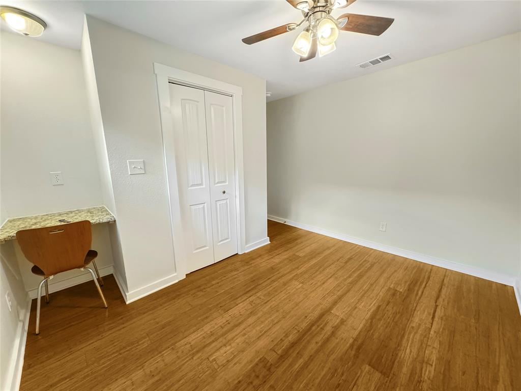 825 W Nelson Street Property Photo 18