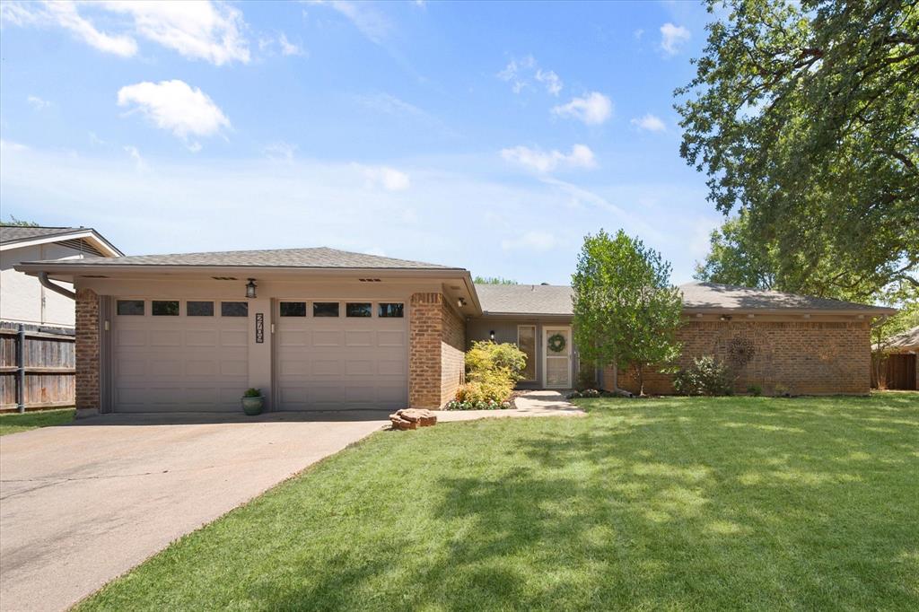 2709 Burnwood Court Property Photo 2