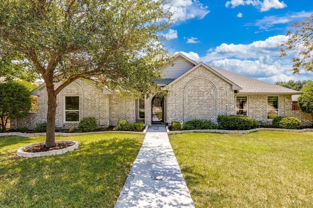 2100 Antibes Drive Property Photo 1