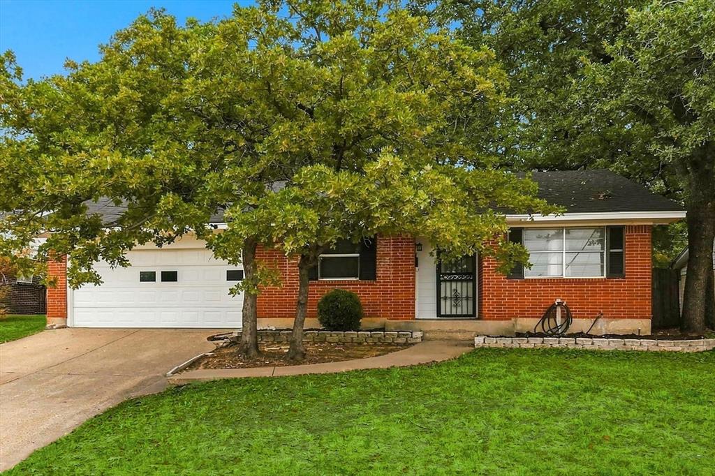1813 Barron Lane Property Photo 1