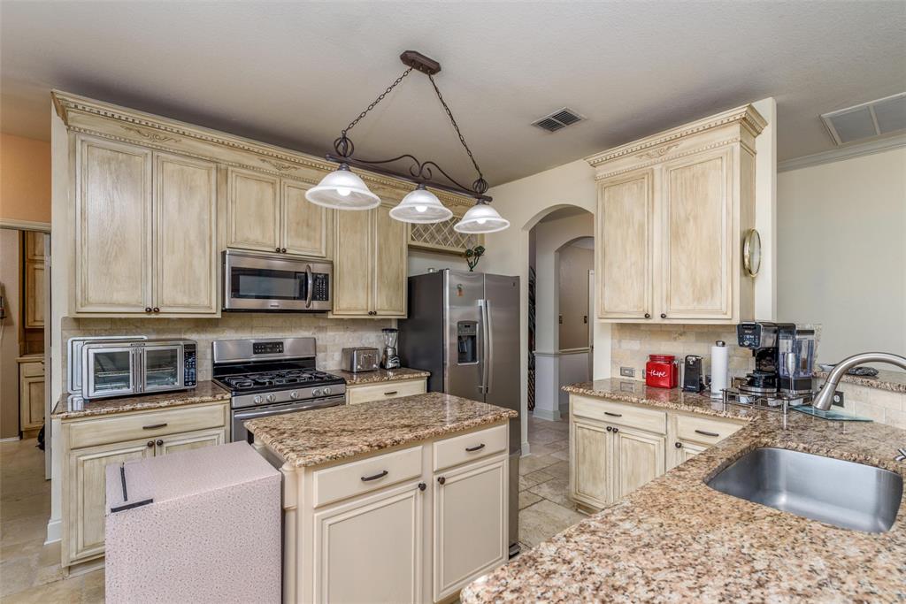 5800 Pine Ridge Boulevard Property Photo 6