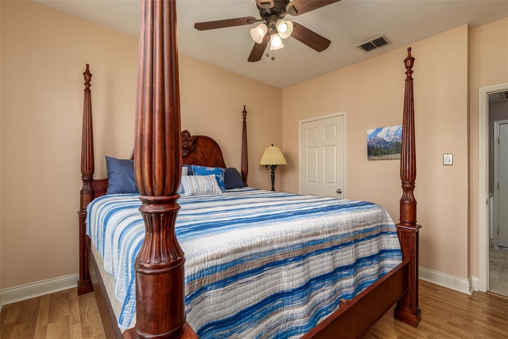 5800 Pine Ridge Boulevard Property Photo 13
