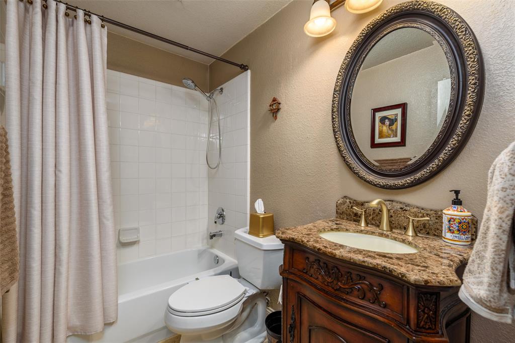 5800 Pine Ridge Boulevard Property Photo 14