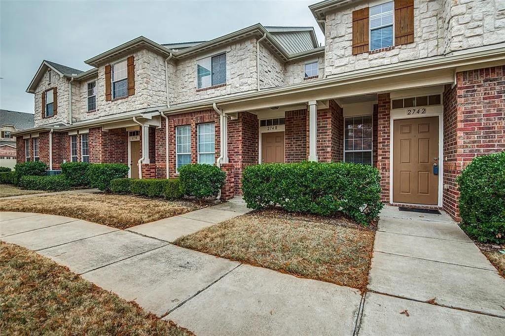 2742 Olympic Park Drive Property Photo 1
