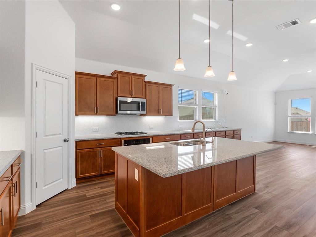 2900 Long Slope Road Property Photo 4