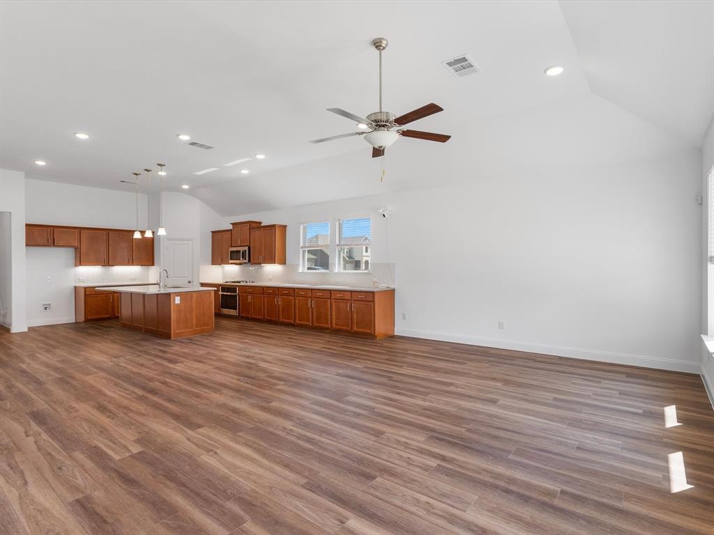 2900 Long Slope Road Property Photo 8