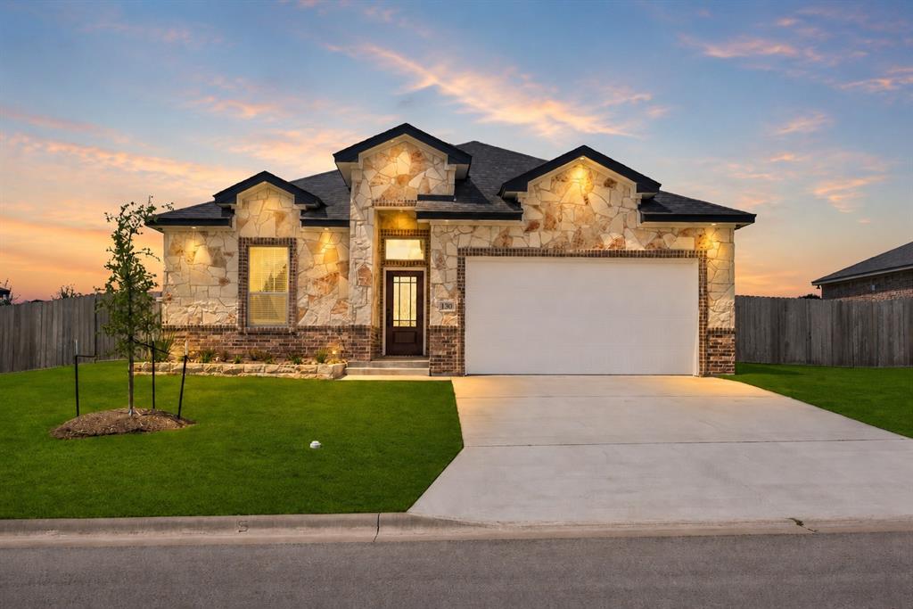 130 Lasso Loop Property Photo 1
