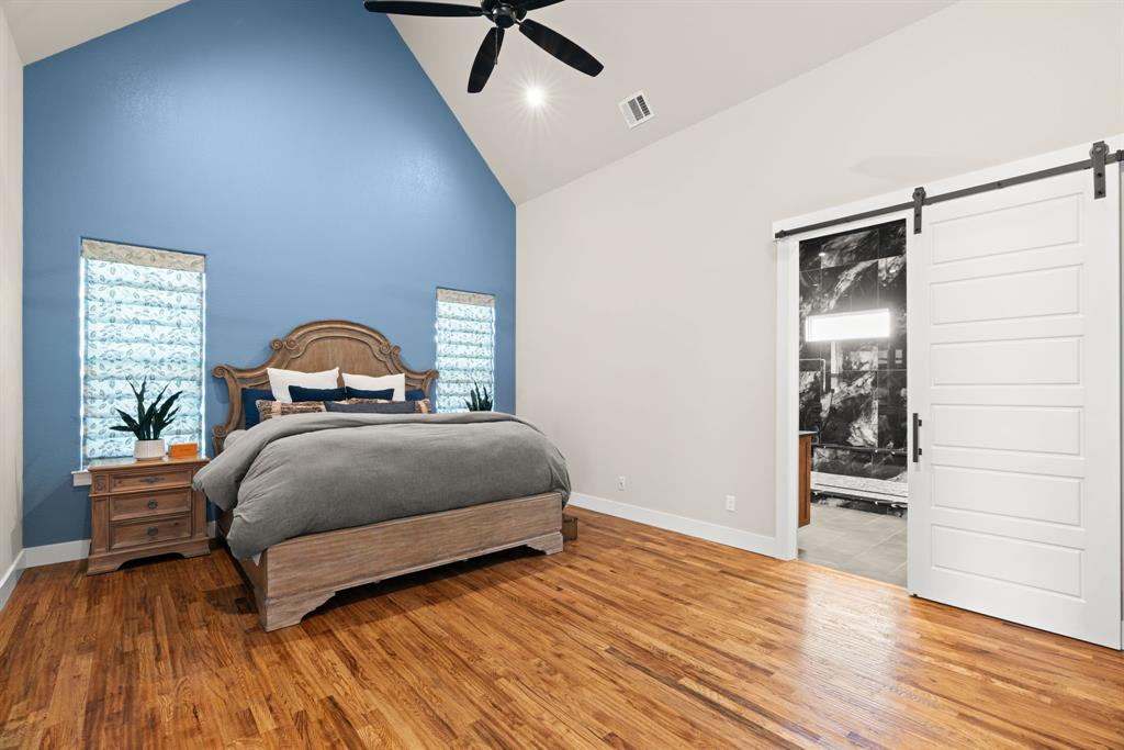 210 Wren View Property Photo 16