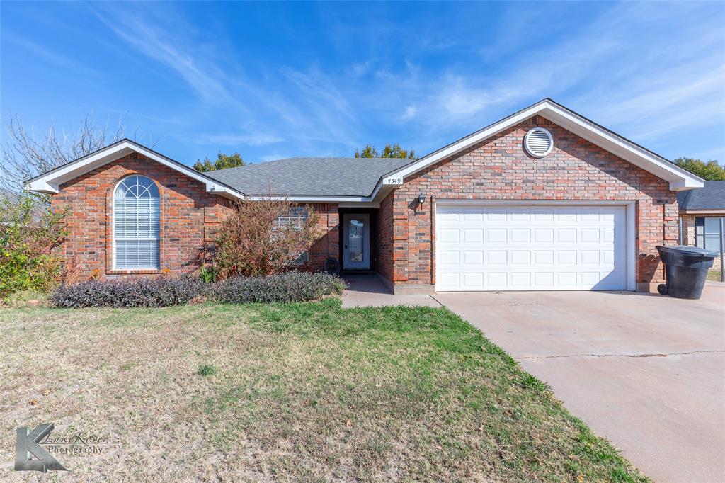 7549 Thompson Parkway Property Photo 1
