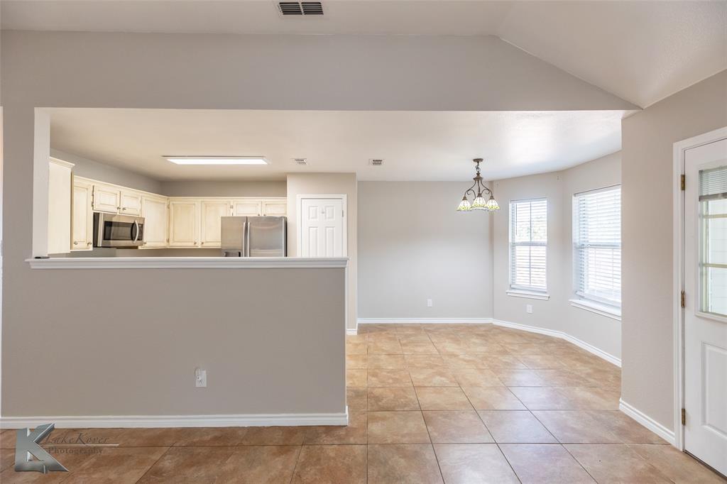 7549 Thompson Parkway Property Photo 9