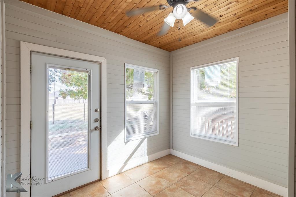 7549 Thompson Parkway Property Photo 28