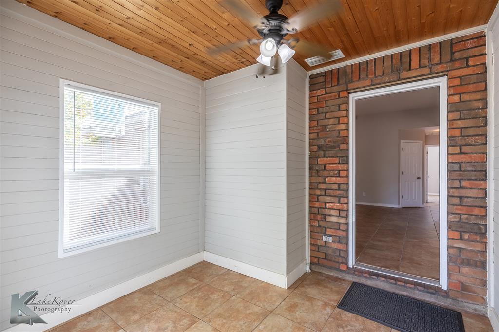 7549 Thompson Parkway Property Photo 29