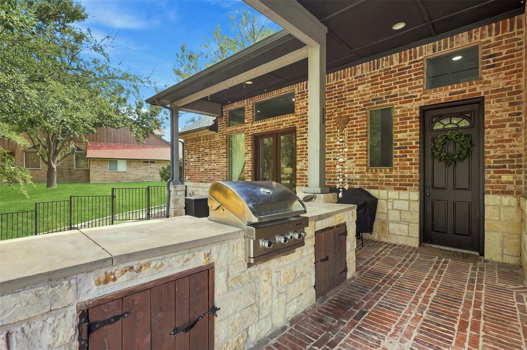 1537 Brook Lane Property Photo 8
