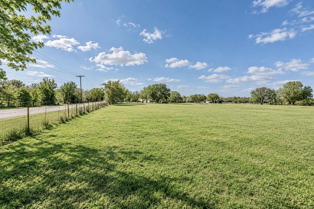 840 Silver Creek Azle Road Property Photo 4