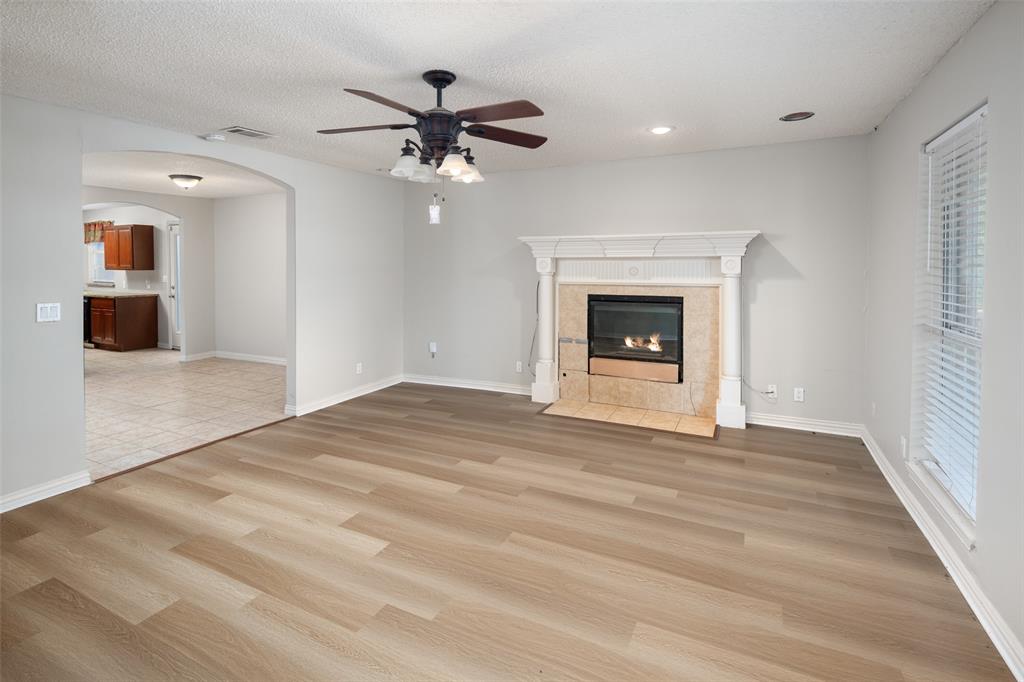 311 E Walnut Street Property Photo 12