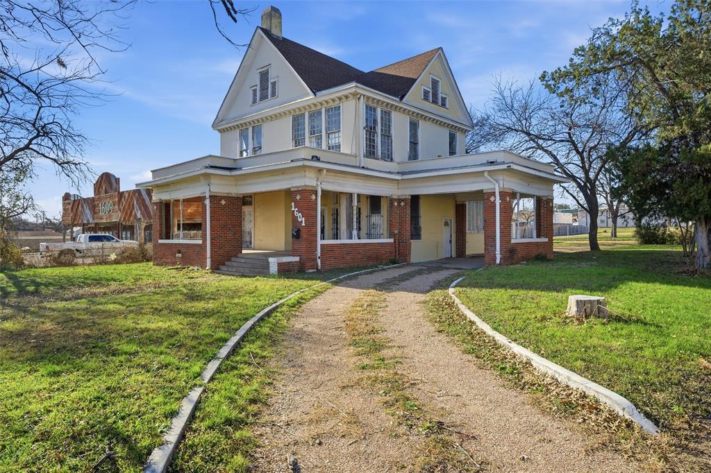 1601 Columbus Avenue Property Photo 2