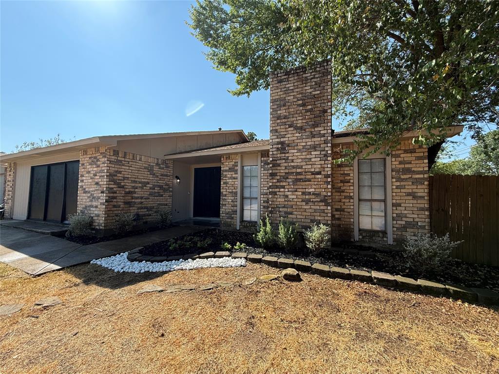 4212 Coronet Property Photo 1