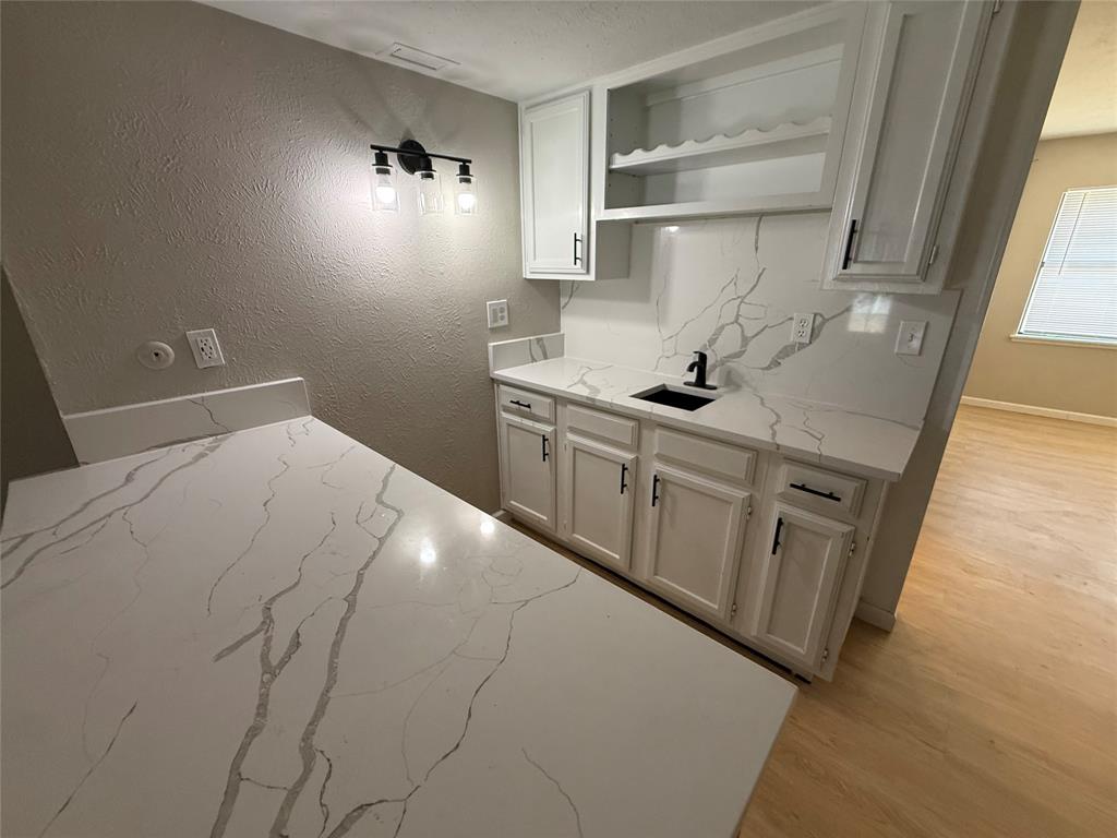 4212 Coronet Property Photo 8
