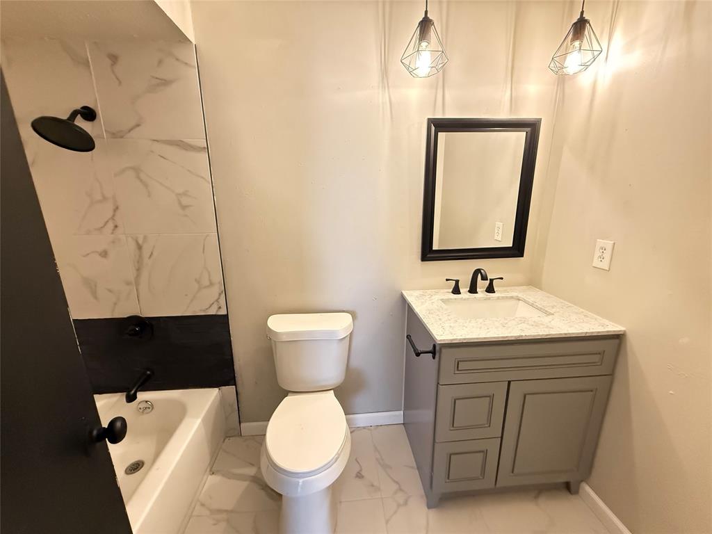 4212 Coronet Property Photo 18