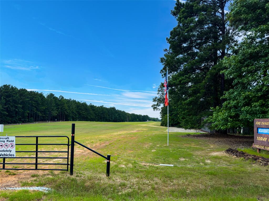00001 N Cr 1527 Property Photo 11