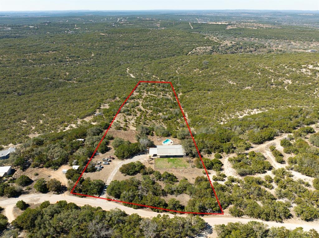 1802 Overland Stage Road Property Photo 1