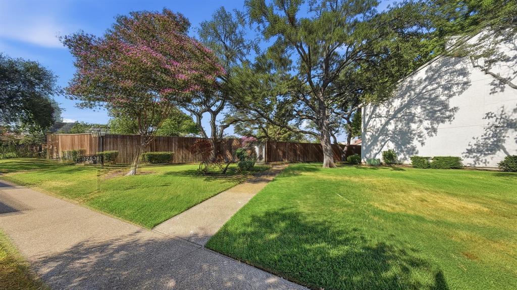12550 Fireglow Walk Property Photo 3