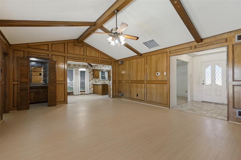 1700 Mayflower Drive Property Photo 5