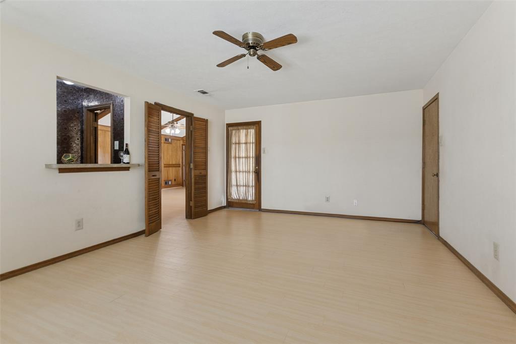 1700 Mayflower Drive Property Photo 8