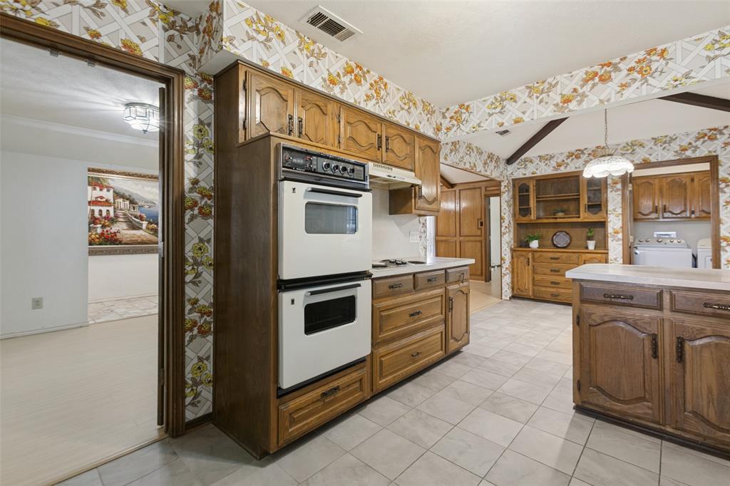 1700 Mayflower Drive Property Photo 11