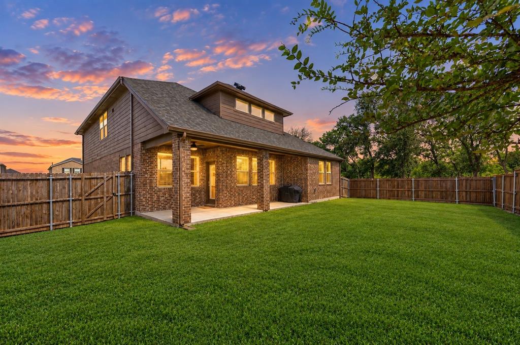 591 Yucca Court Property Photo 2
