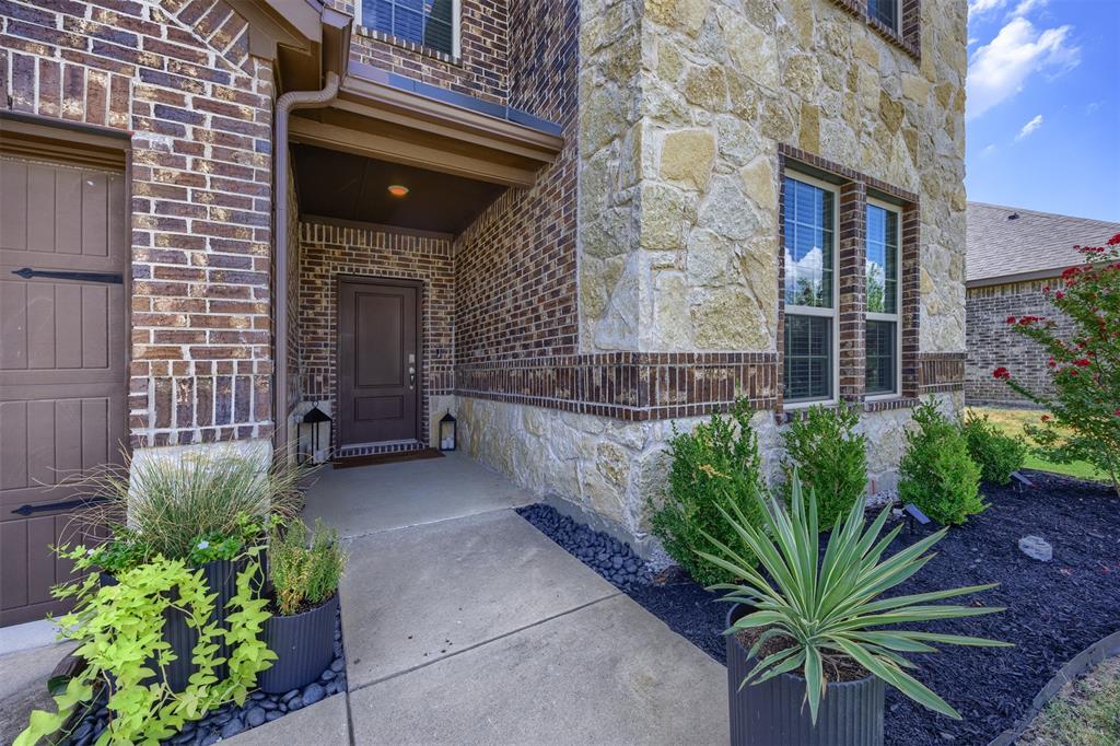 591 Yucca Court Property Photo 7