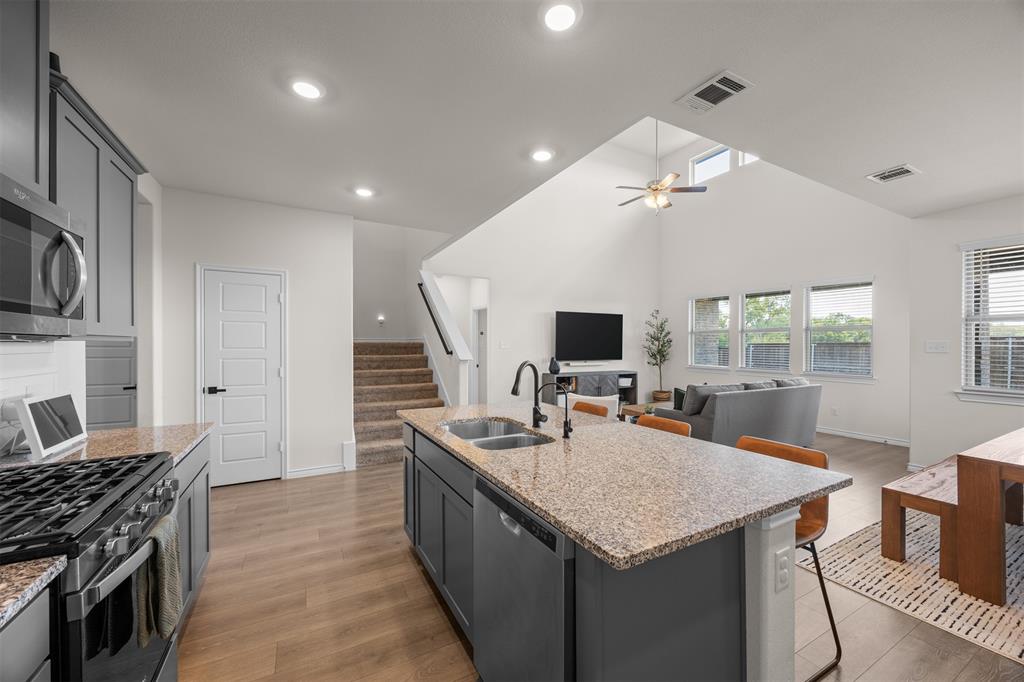 591 Yucca Court Property Photo 12