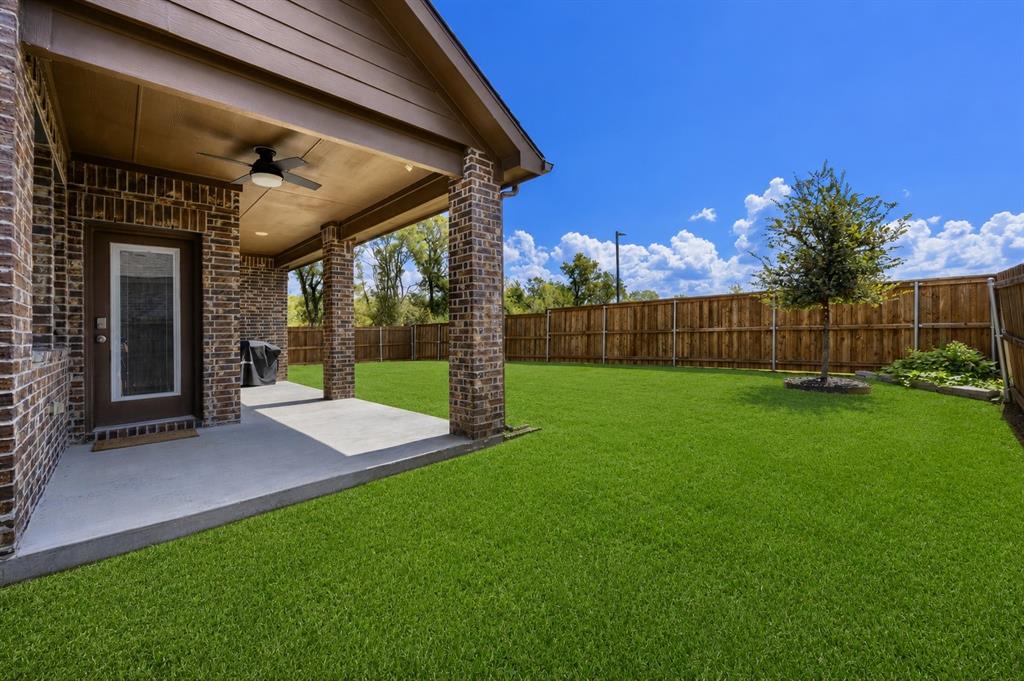 591 Yucca Court Property Photo 35
