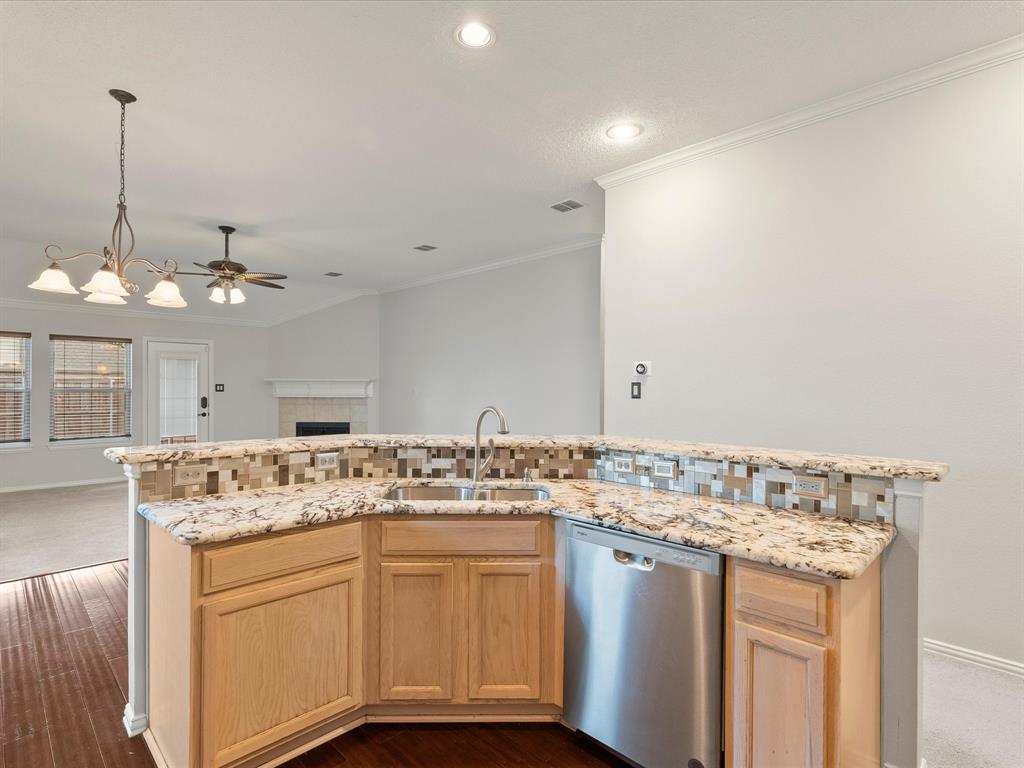 6401 Candletree Lane Property Photo 3