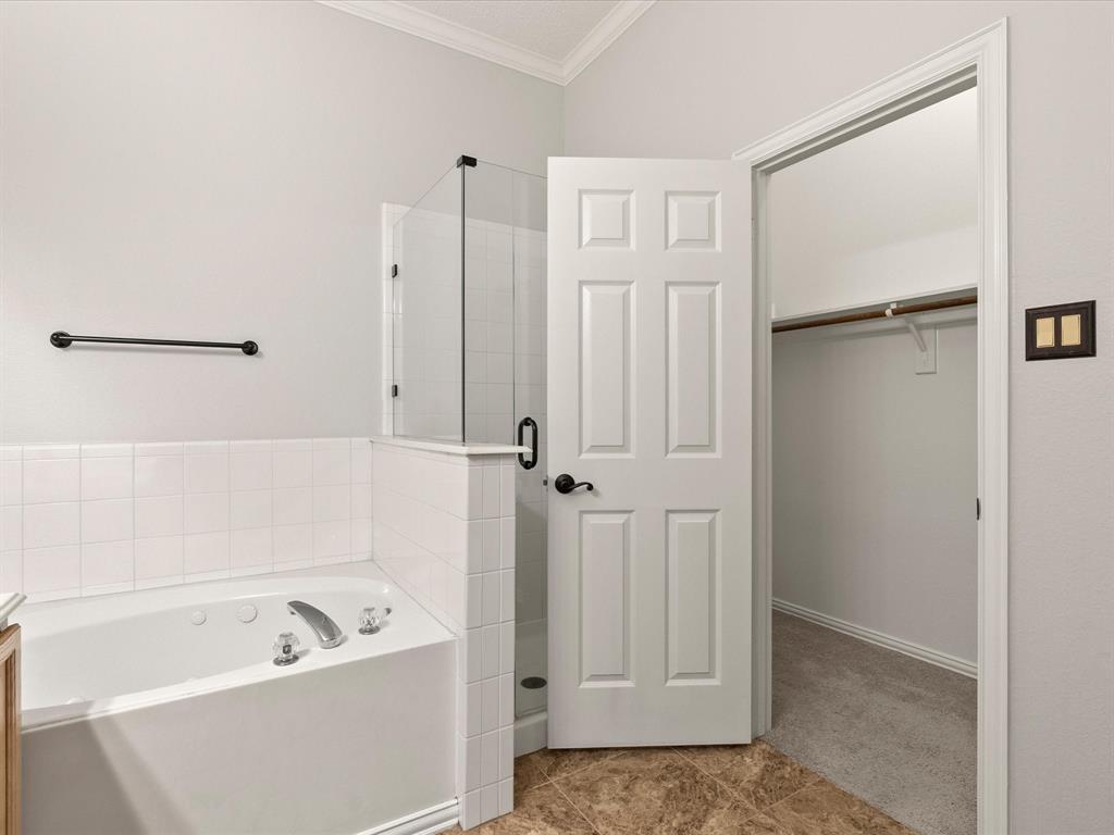 6401 Candletree Lane Property Photo 25