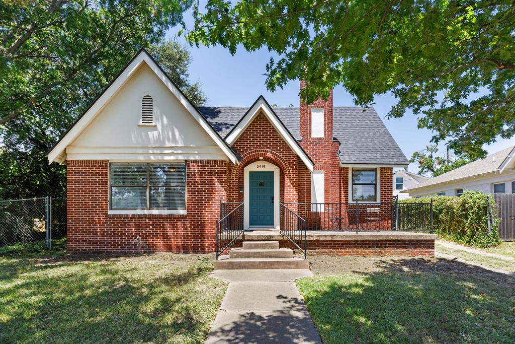 2419 Washington Avenue Property Photo 1