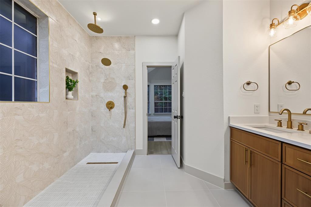 1213 Marcus Court Property Photo 6