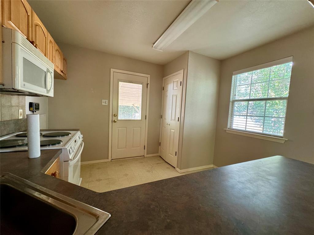 1013 Wilshire Boulevard Property Photo 8